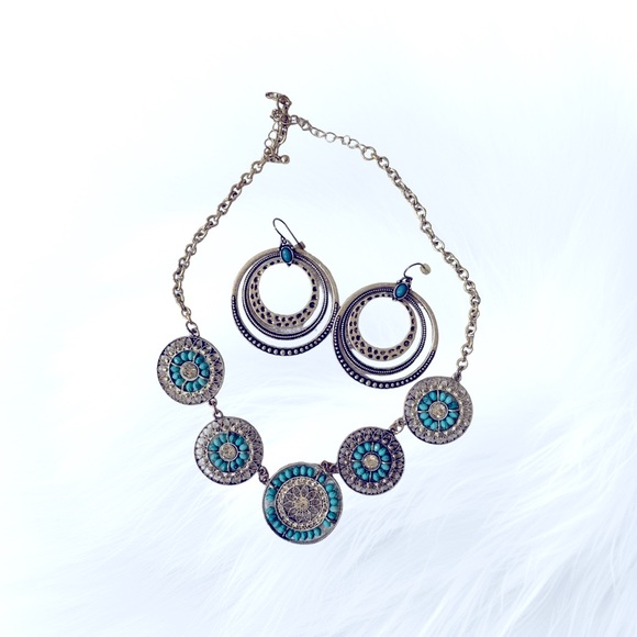 Silver and turquoise necklace and earrings - Picture 1 of 1